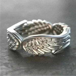 Beautiful 925 Silver Angel Wings Band Ring
